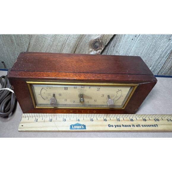 Philco Automatic Timer Clock Model AT-200 Designed To Use As An Appliance Timer - Picture 2 of 7